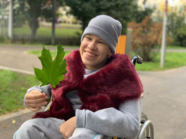 Мама и папа для Нади