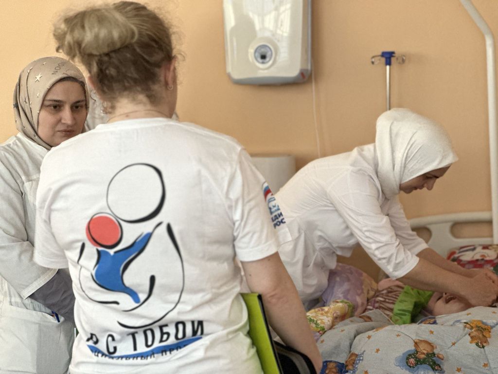 Не указать на ошибки, а помочь: выезд экспертов фонда в учреждения Дагестана